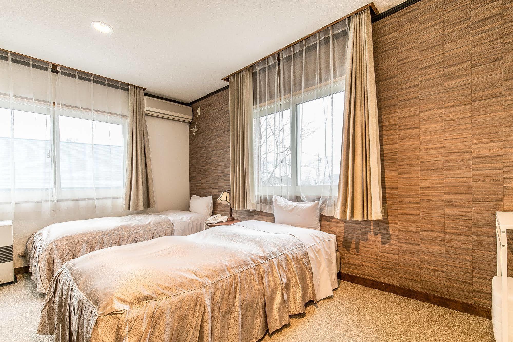 Petit Hotel Enchante Hakuba Exteriér fotografie